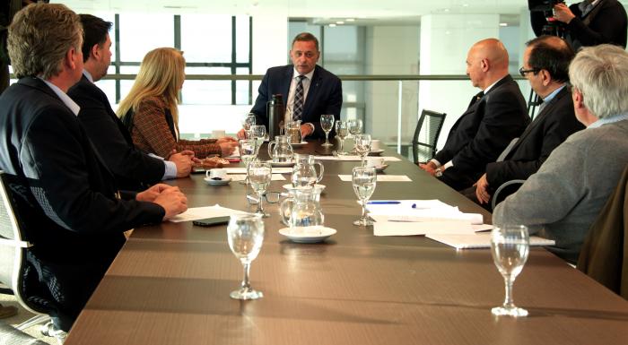 Secretario de Presidencia recibió a autoridades por tema saneamiento