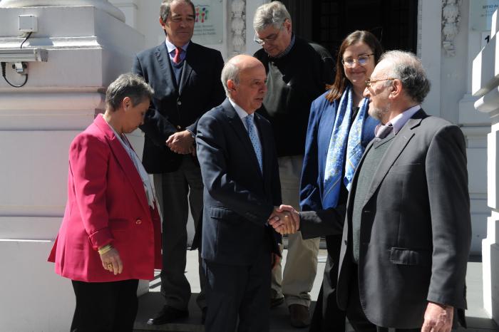 Reunión de Javier García con el INDDHH