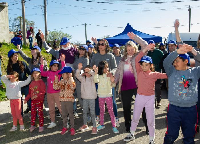 Setenta familias de Flores fueron incorporadas a la red eléctrica