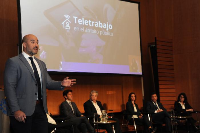 Agesic presentó datos de transformación digital en sector público y desafíos futuros