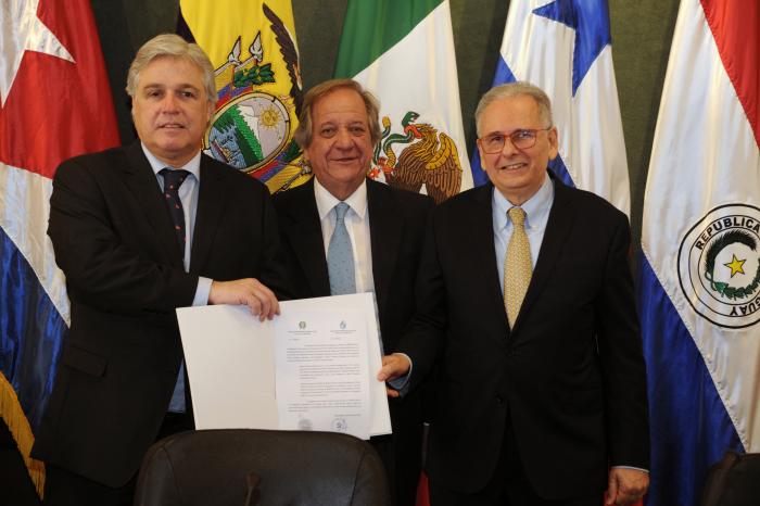 Uruguay y Brasil entregan protocolos adicionales a Aladi