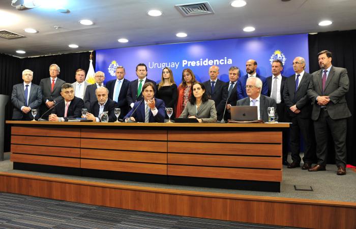 Imágenes de conferencia de prensa del presidente, Luis Lacalle Pou, sobre la reforma de jubilaciones