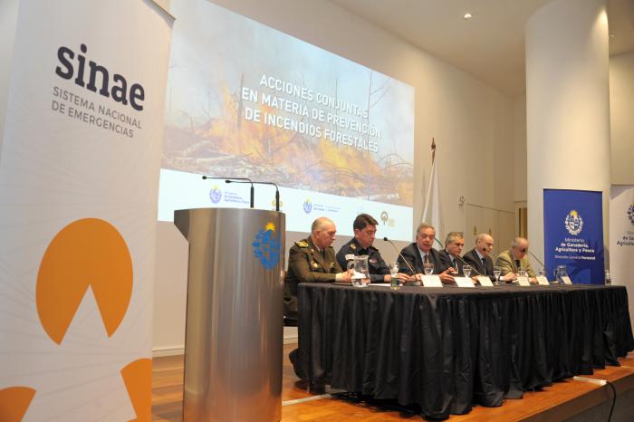 Conferencia de acciones conjuntas en prevención de incendios forestales