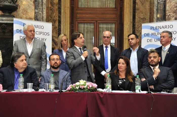 Lacalle Pou participó en la 11.ª sesión del Plenario de Municipios de Uruguay