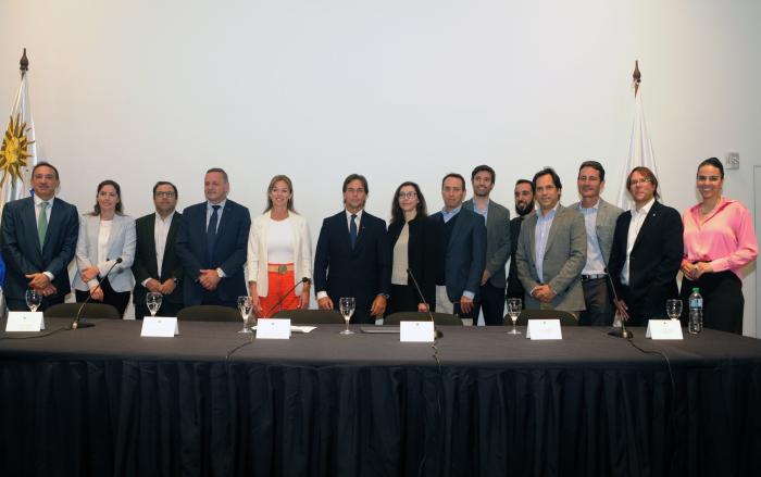 Presidente Lacalle Pou asistió a segunda edición de Sembrando TIC