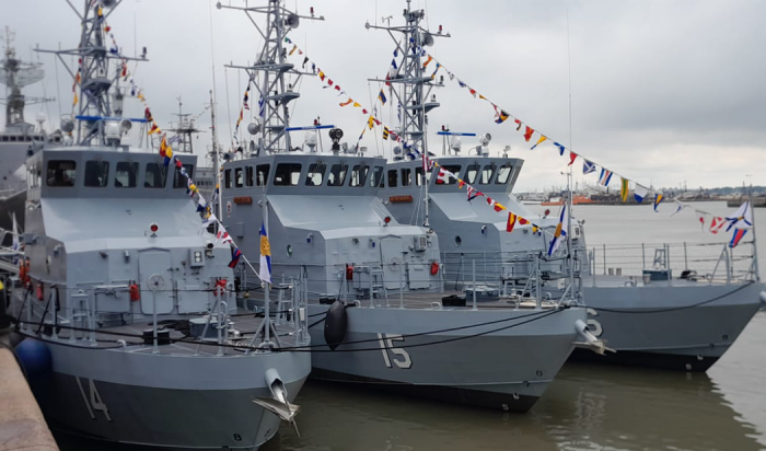 Armada Nacional incorporó a su flota tres lanchas patrulleras