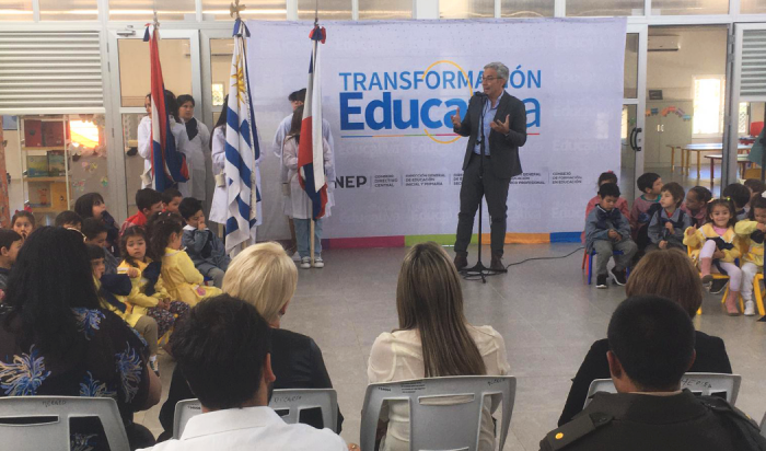 ANEP inauguró jardín de infantes y polideportivo en Treinta y Tres