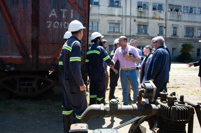 Recorrida del ministro de Desarrollo Social por obras en predio de AFE en Peñarol