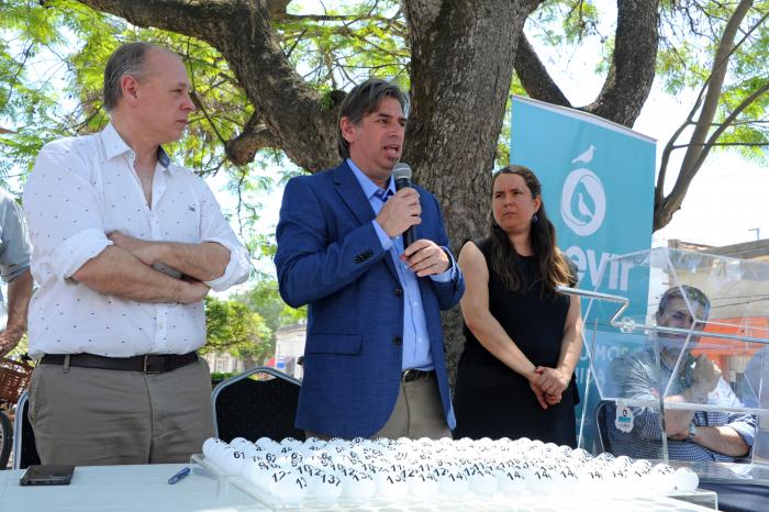 Imágenes del sorteo de cupos de Mevir en San Ramón, Canelones