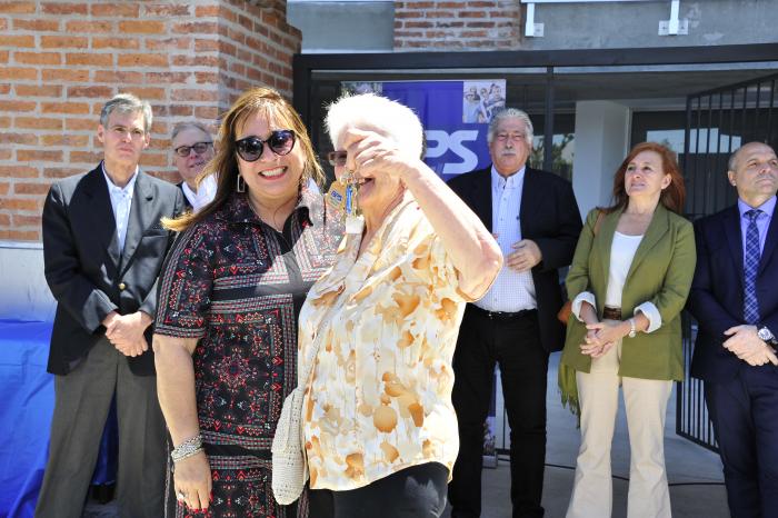 Ministerio de Vivienda entregó 19 casas a jubilados y pensionistas en San José
