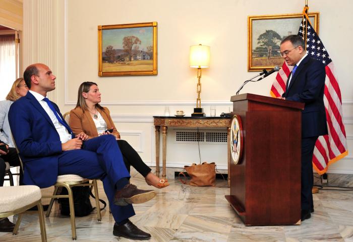 Imágenes de reunión entre autoridades de Embajada de EEUU y el Mides 