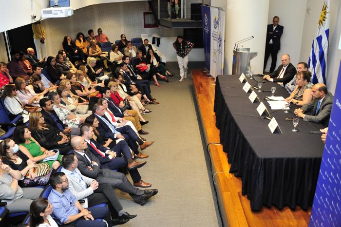 Imágenes de firma de convenio entre Vivienda y Desarrollo Social 