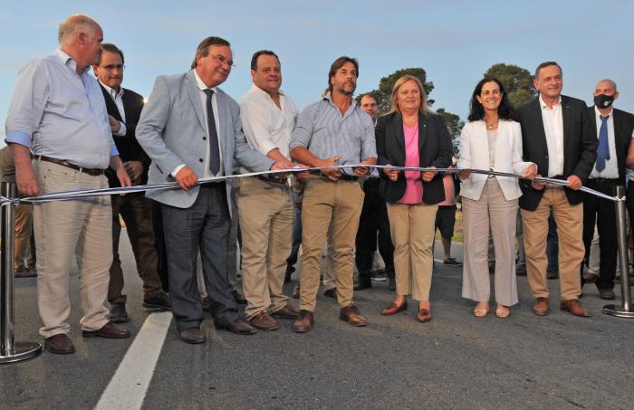 Presidente Luis Lacalle Pou, en la inauguración de obras en la ruta 3