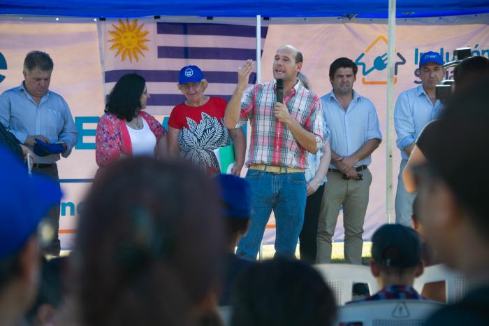 Inauguración de obras de electrificación correspondientes al Programa de Inclusión Social