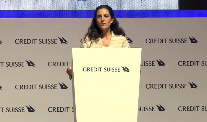 Imágenes de la ministra de Economía y Finanzas, Azucena Arbeleche