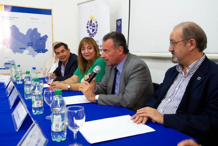 Imágenes del convenio de implementación de un plan de salud bucal integral