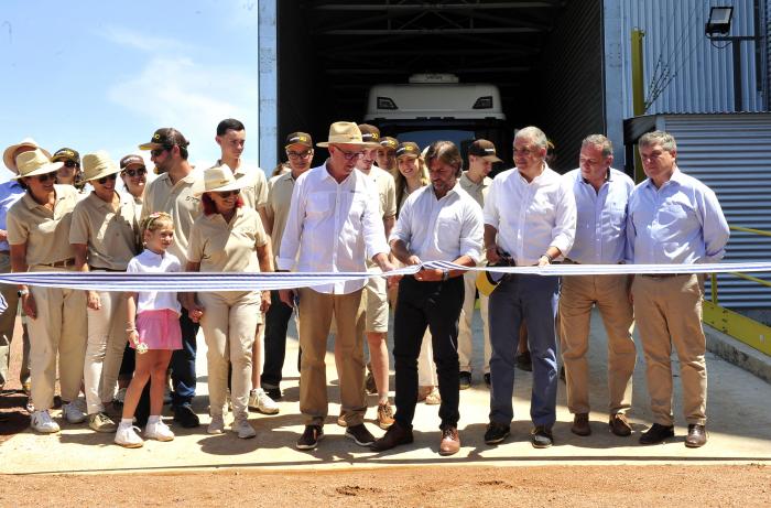Imágenes del presidente Lacalle Pou en inauguración de planta industrial de arroz Dambo 33