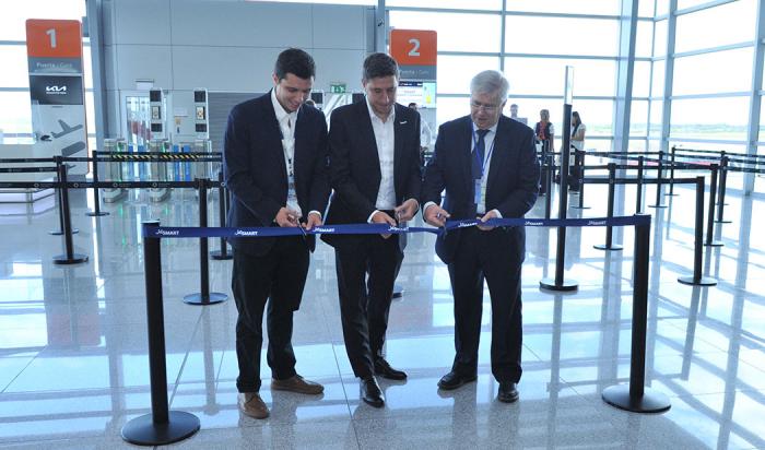 Tabaré Viera en la inauguración del vuelo de la aerolínea JetSmart entre Montevideo y Río de Janeiro