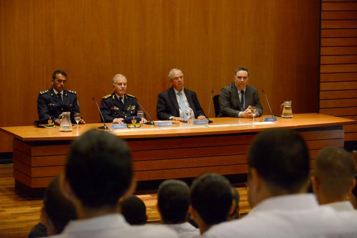 Ceremonia de egreso de agentes de Policía