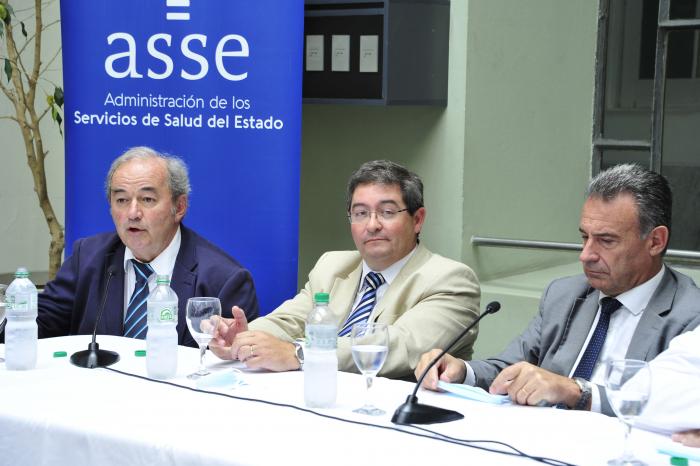 Imágenes de asunción de nuevas autoridades del Hospital Maciel