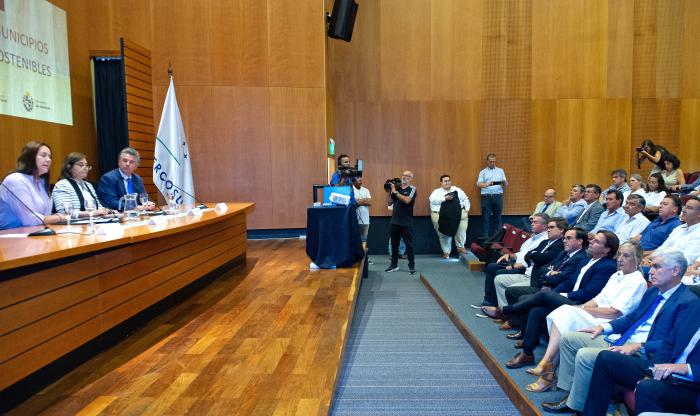 Imágenes del presidente Lacalle Pou en lanzamiento del Programa Municipios Sostenibles