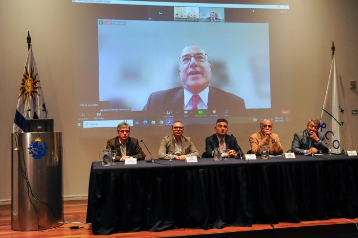Imágenes del director de OPP, Isaac Alfie, en lanzamiento del Visualizador de Mercado Laboral