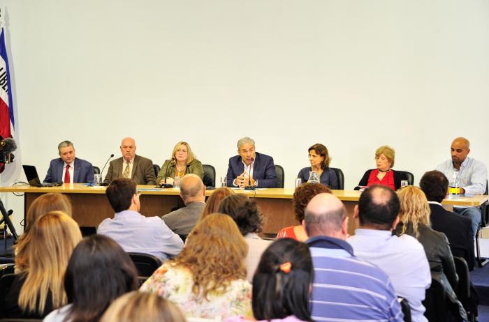 Robert Silva en apertura de jornada de formación en servicio de comunidades Centros María Espínola