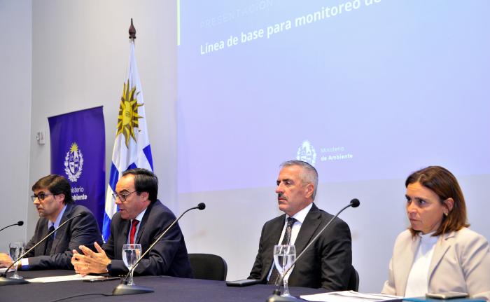 Imágenes de la presentación de línea base para monitorear el impacto de la empresa UPM 2