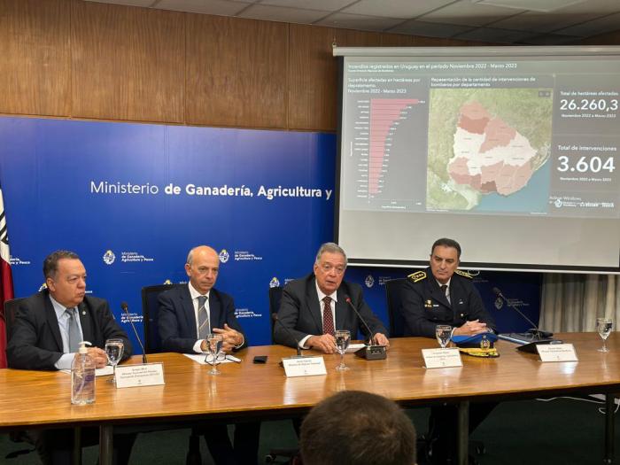 Sinae y MGAP conferencia sobre cierre y balance de la temporada de incendios