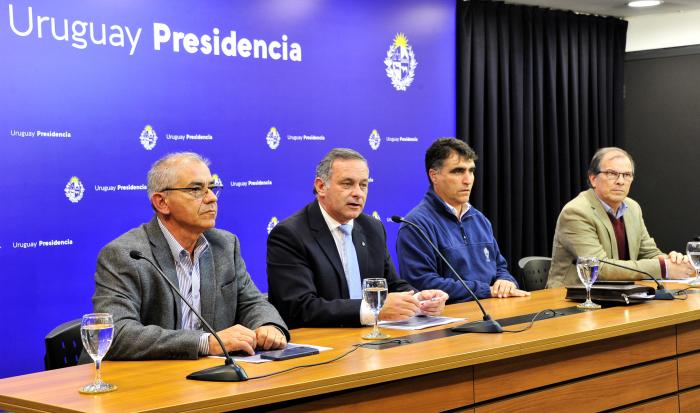 Imágenes de reunión de secretario de Presidencia con el Congreso de Intendentes 