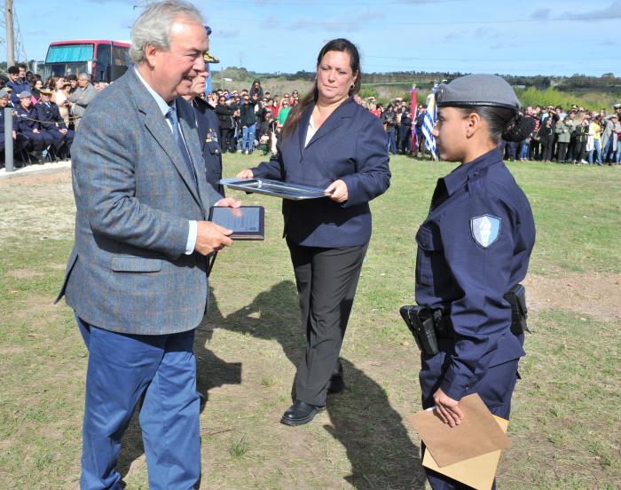 Imágenes de ceremonia de egreso de agentes penitenciarios