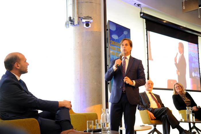 Presidente Luis Lacalle Pou, en encuentro Sinergias para Construir una Mejor Sociedad
