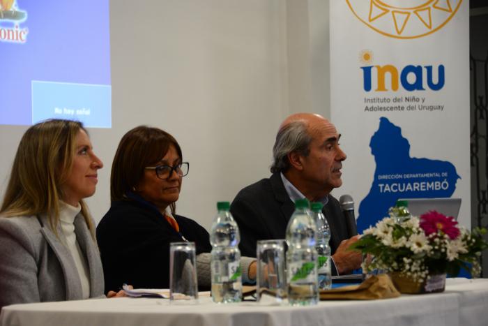 Imágenes de las autoridades del INAU en su visita a Tacuarembó.