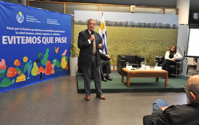 Declaraciones del ministro de Ganadería, Fernando Mattos