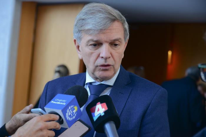Gobierno entregó pabellón nacional a deportistas que participarán en V Juegos Suramericanos de Playa