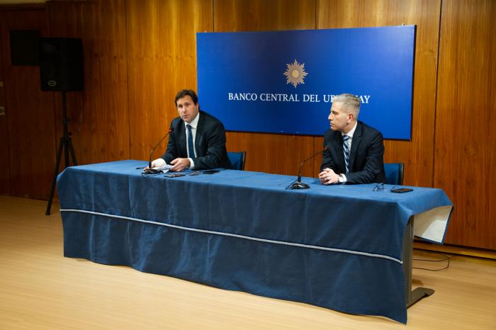 Imágenes del presidente del Banco Central del Uruguay, Diego Labat