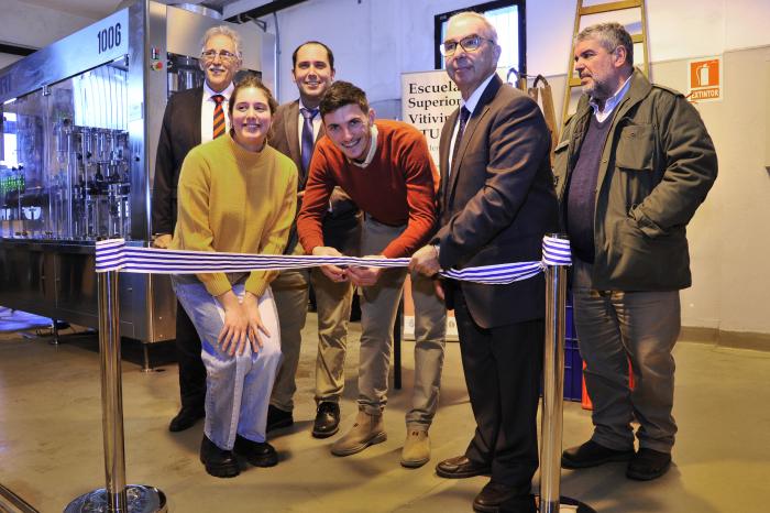 Inauguración en Escuela Superior de Vitivinicultura de UTU