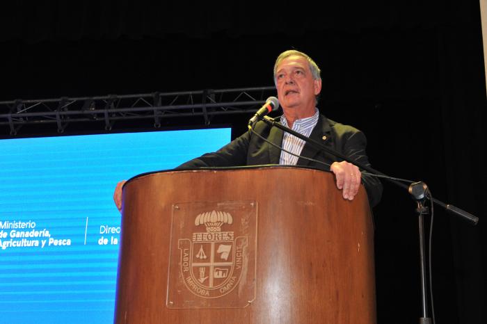 Ministro Mattos en Primer Congreso Nacional de la Granja en Flores