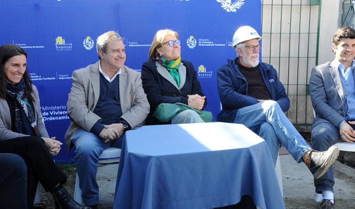 Imágenes en anuncio de obras en barrios Nuevo Amanecer y Los Reyes, de Montevideo