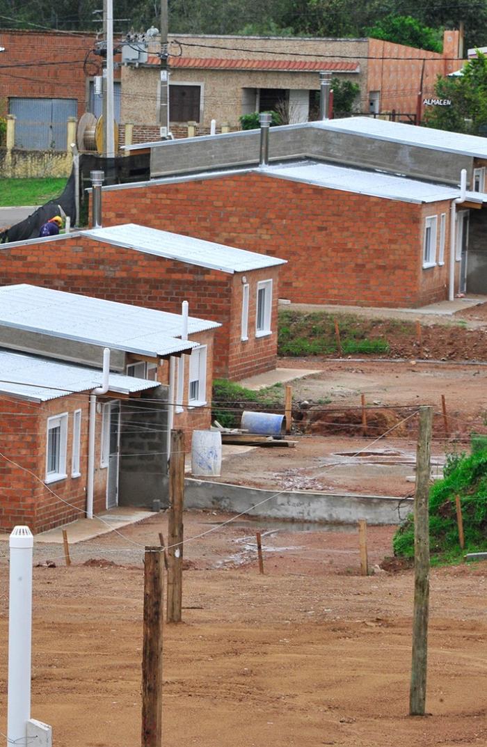Obras de Mevir en Minas de Corrales