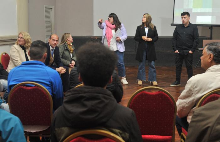 Imágenes de presentación del proyecto Avanza del Mides