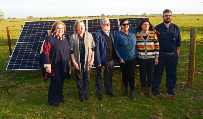 Imágenes de inauguración por el Plan Uruguay 100% Electrificado en Tala