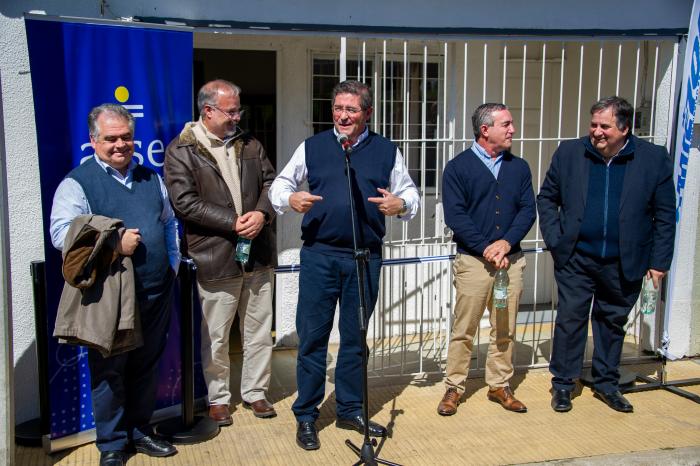 ASSE inaugura base de SAME 105 en Sauce y entrega ambulancia en Tala.