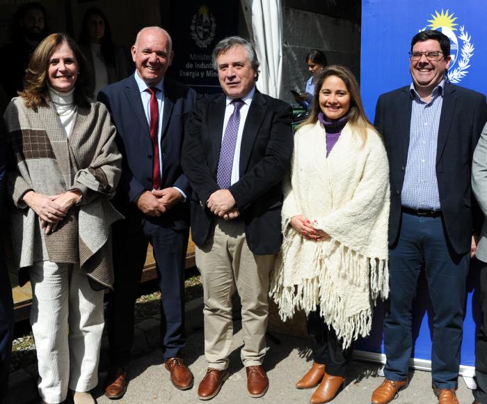  Inauguración de stand del MIEM en la Expo Prado 2023.