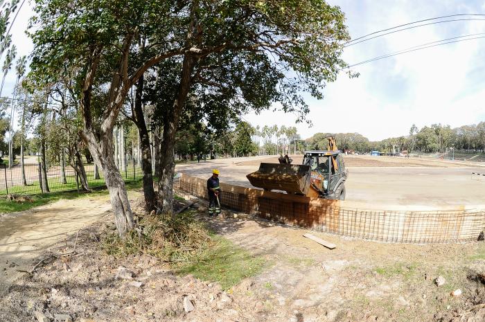 Imágenes de las obras de remodelación en la pista de atletismo