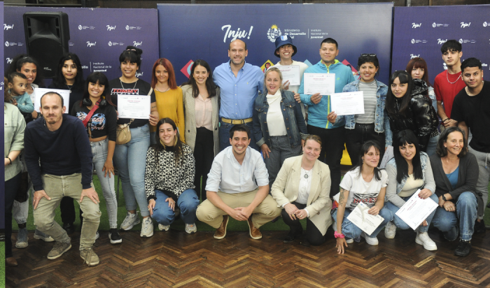 Unos 50 jóvenes de contexto vulnerable fueron capacitados para acreditación de ciclo básico