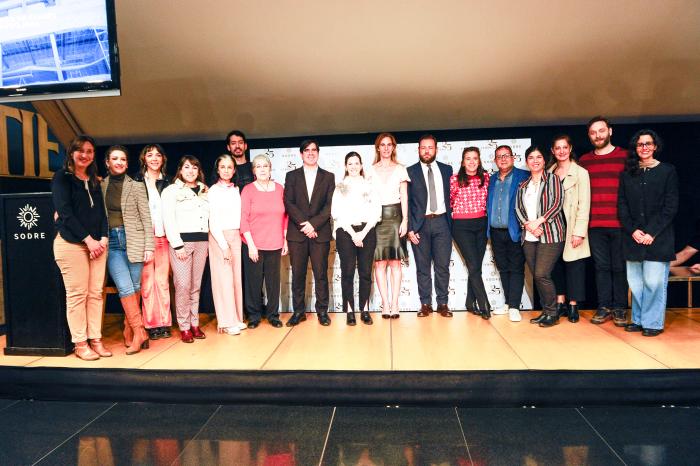 Sodre presentó carrera de Formación Docente en Artes.