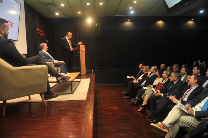 “Hemos recuperado el empleo y el poder adquisitivo del salario”, afirmó Mieres