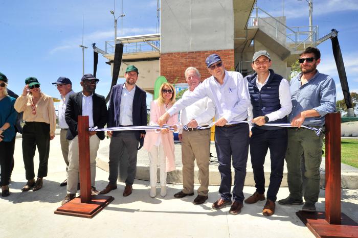 Imágenes de inauguración de planta de OSE en Colonia del Sacramento