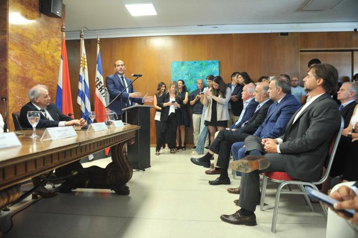 Presidente Lacalle Pou en presentación del Proyecto de Inclusión Asistida
